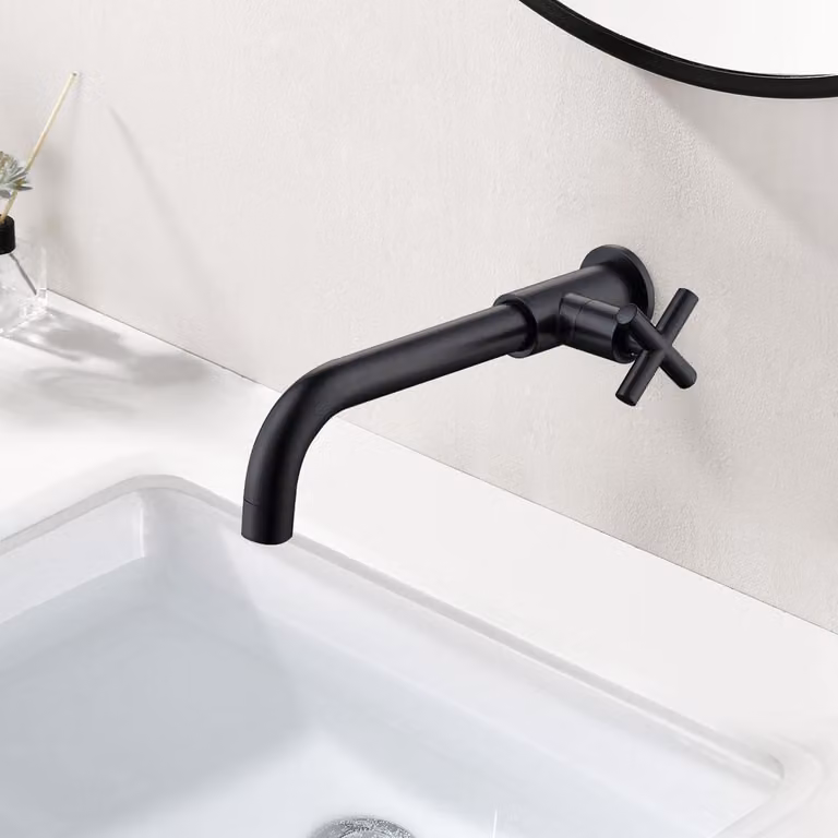 Miscelatore per lavabo da montare a parete, in ottone nero, con maniglie a croce, solo per acqua fredda