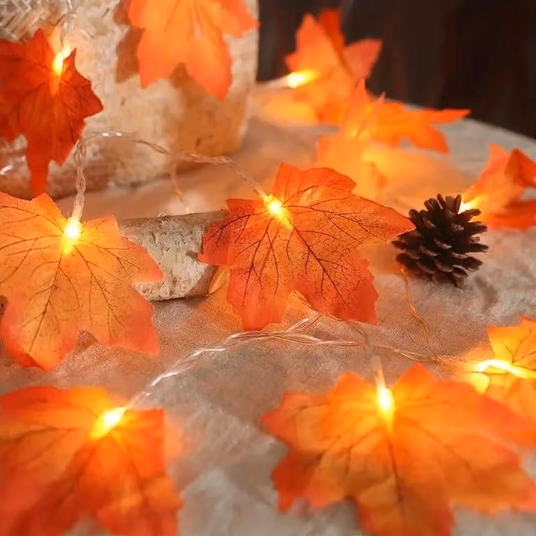 Catena luminosa a LED, foglie di acero rosse, 80 LED, 10 metri, alimentazione a batteria
