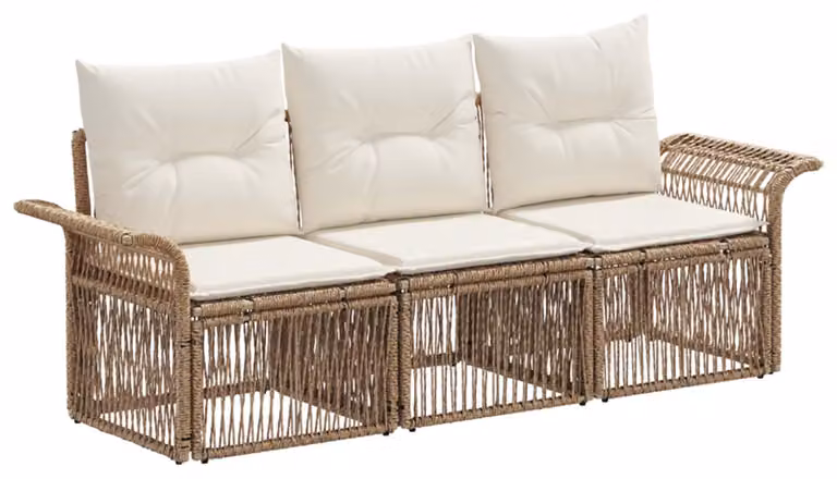 Tre poltrone da giardino in rattan sintetico color beige