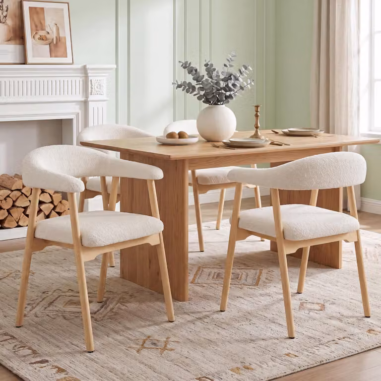 Set di 4 sedie da pranzo Flieks in legno massello, adatte perda pranzo, soggiorni, caffè, con rivestimento in tessuto boucle, imbottite, ideali anche come sedie da cucina, disponibili in colore legno naturale e beige