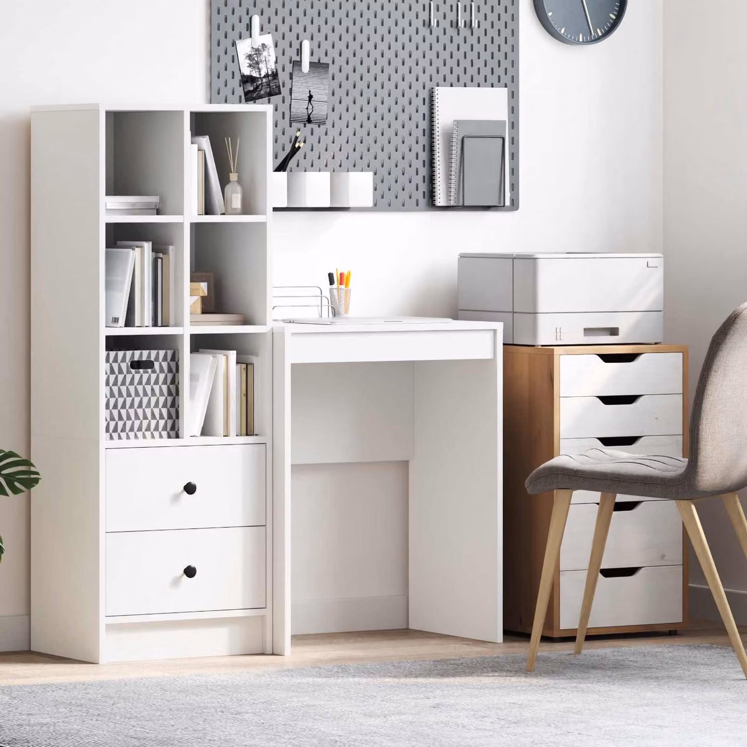 Scrivania minimalista vidaXL bianca in MDF con finitura opaca L: 60 cm, P: 40 cm, H: 76 cm