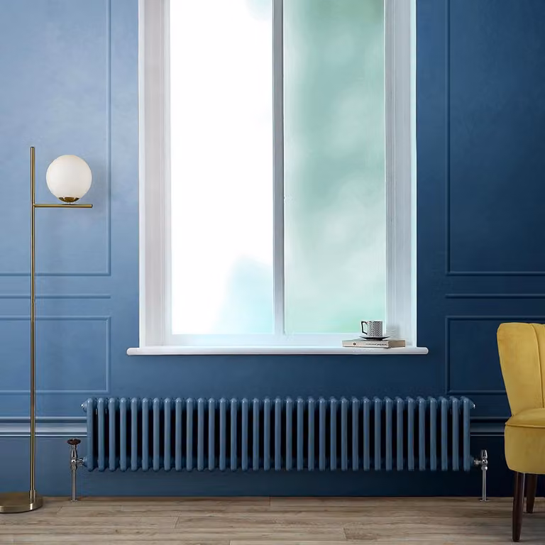 Radiatore Orizzontale a Colonne (3 Colonne) 300mm x 1595mm - Blu (Deep Sea Blu) - Regent