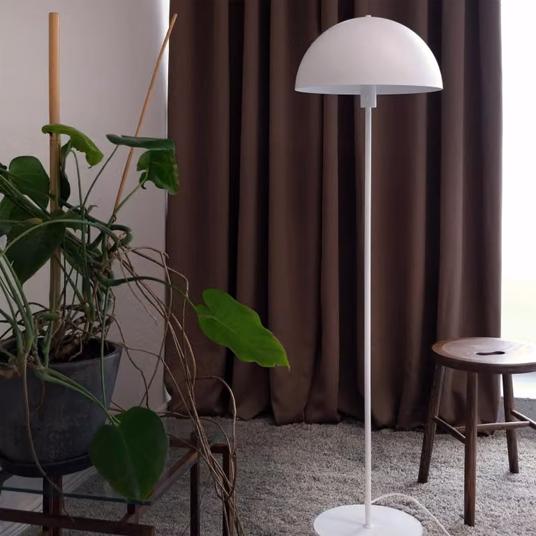 Dyberg Larsen Lampada da terra di design Stockholm, Bianco / Opale, Soggiorno / Sala da pranzo, Metallo, Design, Lampada da terra