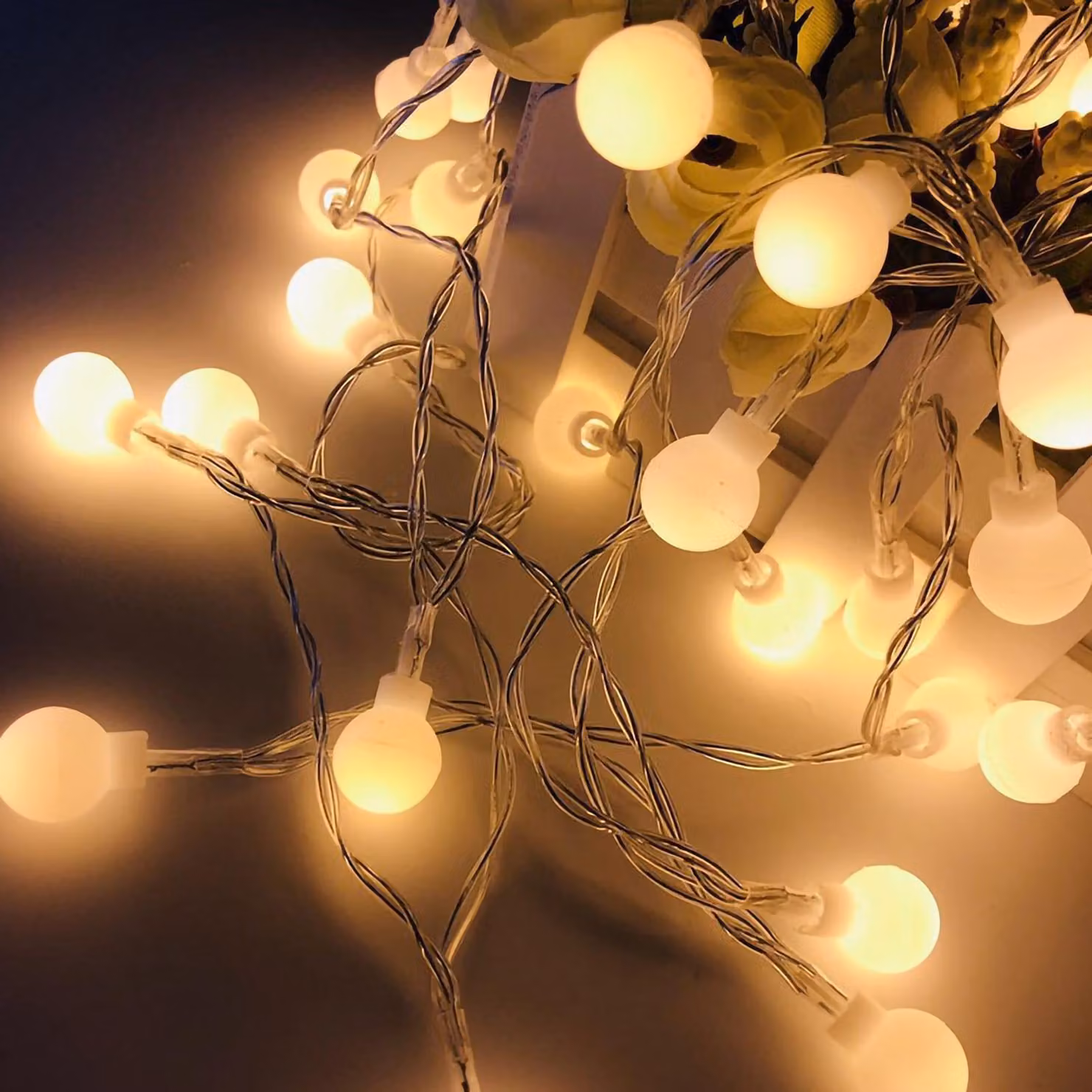 Ghirlanda luminosa da esterno, ghirlanda LED rotonda a forma di pallina, decorazione luminosa colorata per feste in campeggio, luce bianco caldo, 3 m, 20 luci, due interruttori
