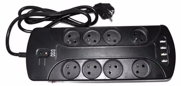 IN Protezione da sovratensione 553028 con 8 prese e 4 porte USB