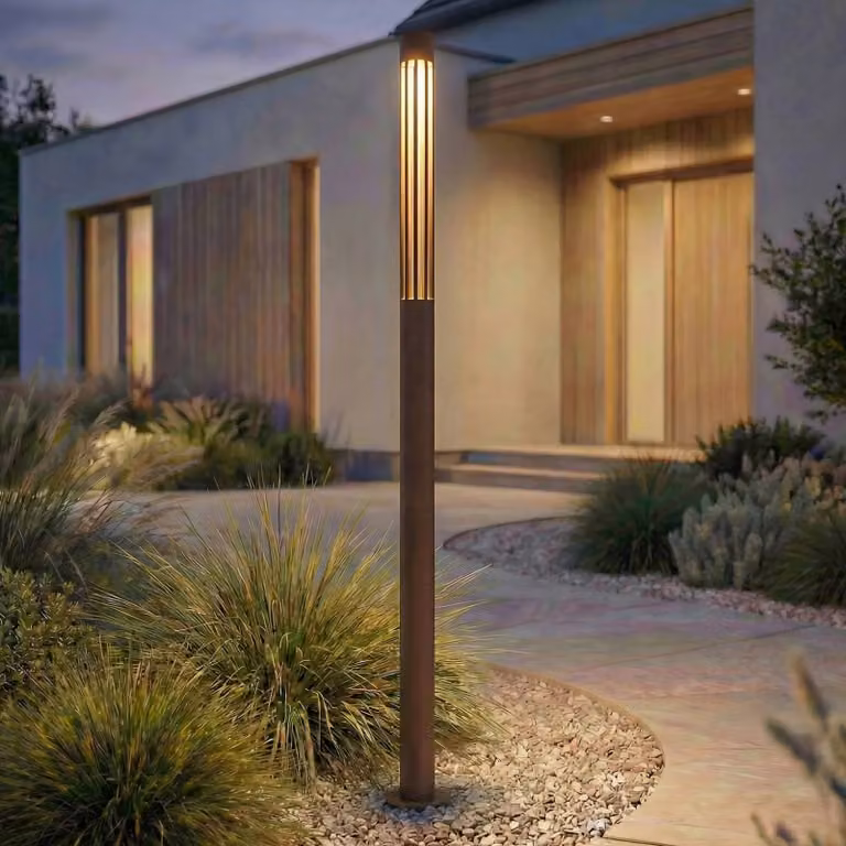 Lampioncino da giardino Fjorya Lindby, Marrone / Ruggine, Alluminio, Moderno, Lampada LED da esterni