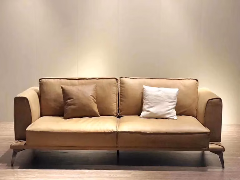 Design Dreisitzer Couch Polster Sofa Moderne 3er Sitz Sofas Zimmer Möbel Beige