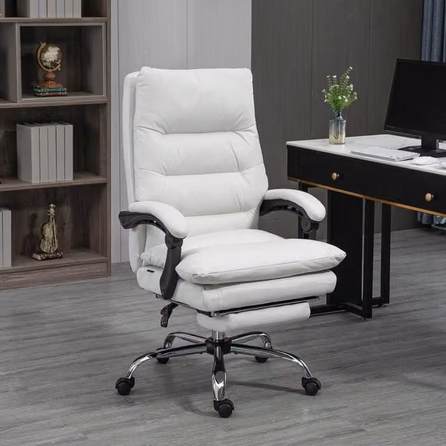 Sedia da ufficio executive OKWISH massaggiante con schienale reclinabile 135 e poggiapiedi in poliestere bianco, L: 65 cm, P: 72 cm, H: 109-117 cm