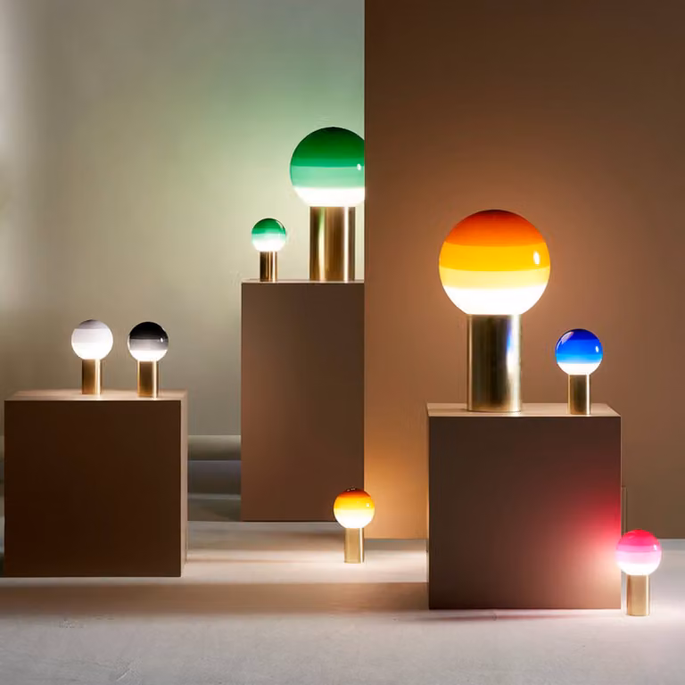 MARSET Lampada da tavolo di design Dipping Light, Crema / Ambra, Soggiorno / Sala da pranzo, Vetro, Design, Lampada da tavolo