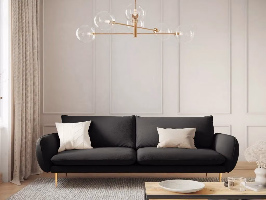 Divano 4 posti Vienna di Cosmopolitan Design in bouclé nero con dettagli oro e struttura in metallo per il tuo living room – 2