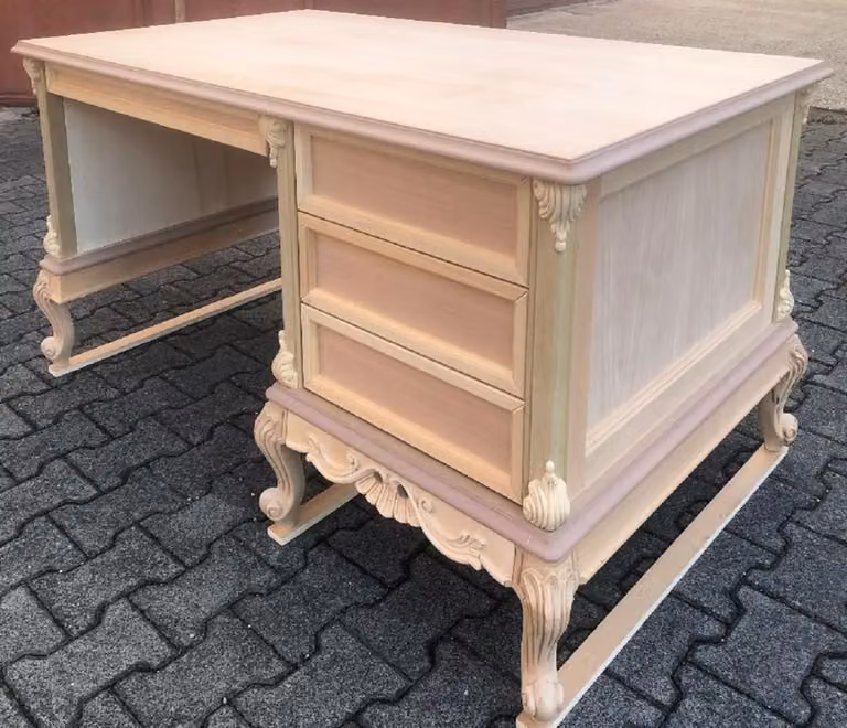 Casa Padrino scrivania barocca con 4 cassetti bianco/oro - Magnifica scrivania in legno massiccio lavorata a mano - Mobili da ufficio barocchi - Qualità eccellente - Italy