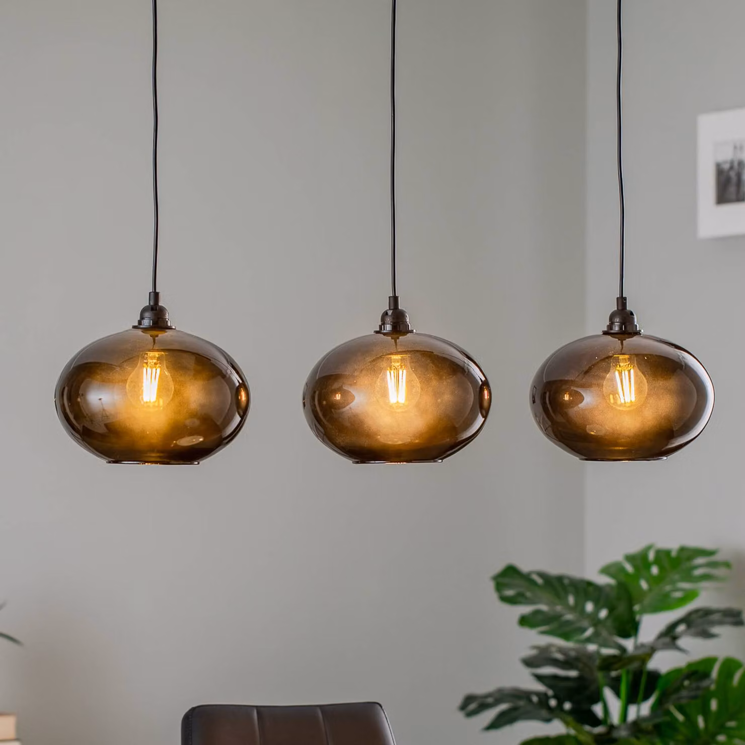 Lampada a sospensione in vetro Smoked 052 Opviq, dimmerabile, Alluminio / Grigio / Zincato, Soggiorno / Sala da pranzo, Vetro, Moderno, Lampada a sospensione