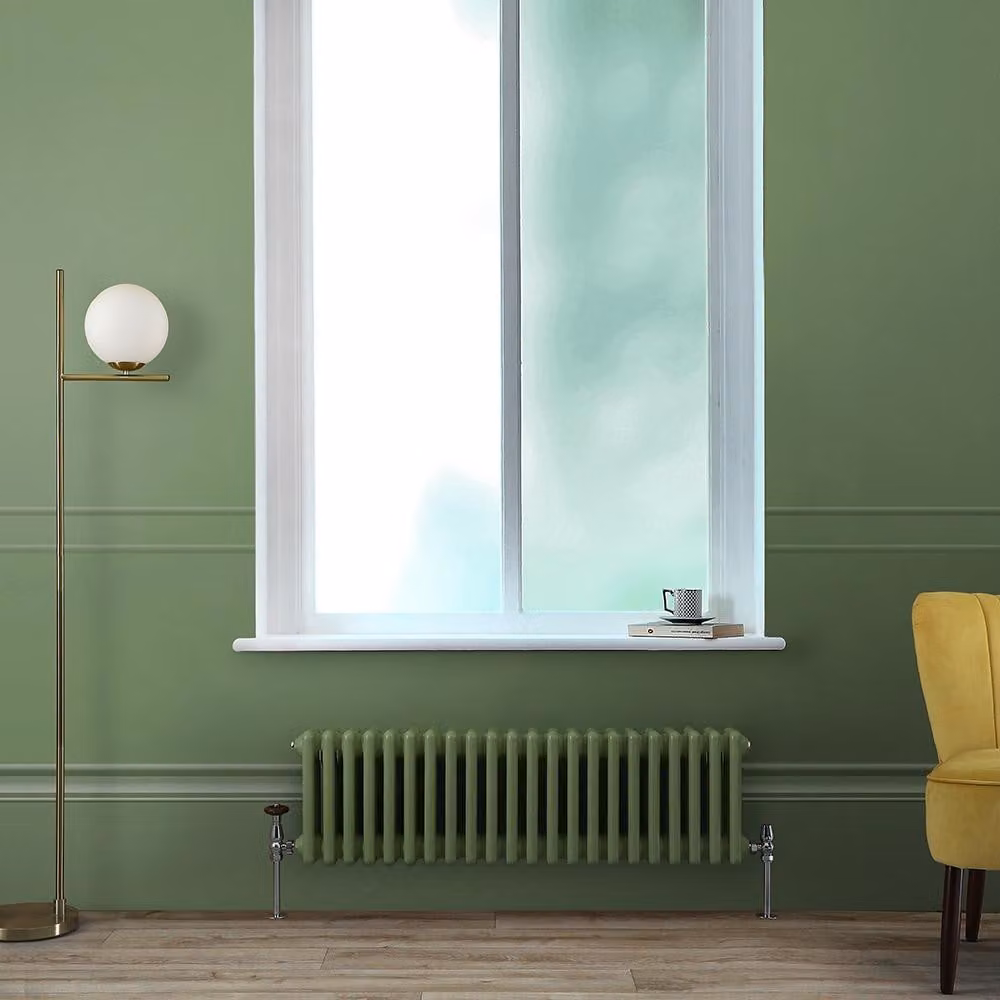 Radiatore Tradizionale Orizzontale Tradizionale a Tripla Colonna Verde (Reseda Green) -   300mm x 1010mm - Regent