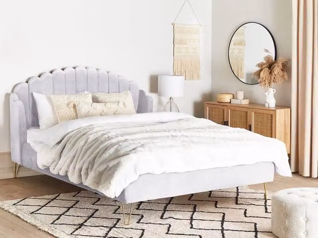 Letto Beliani con rete e testata capitonné in velluto grigio, L/P: 180 x 200 cm