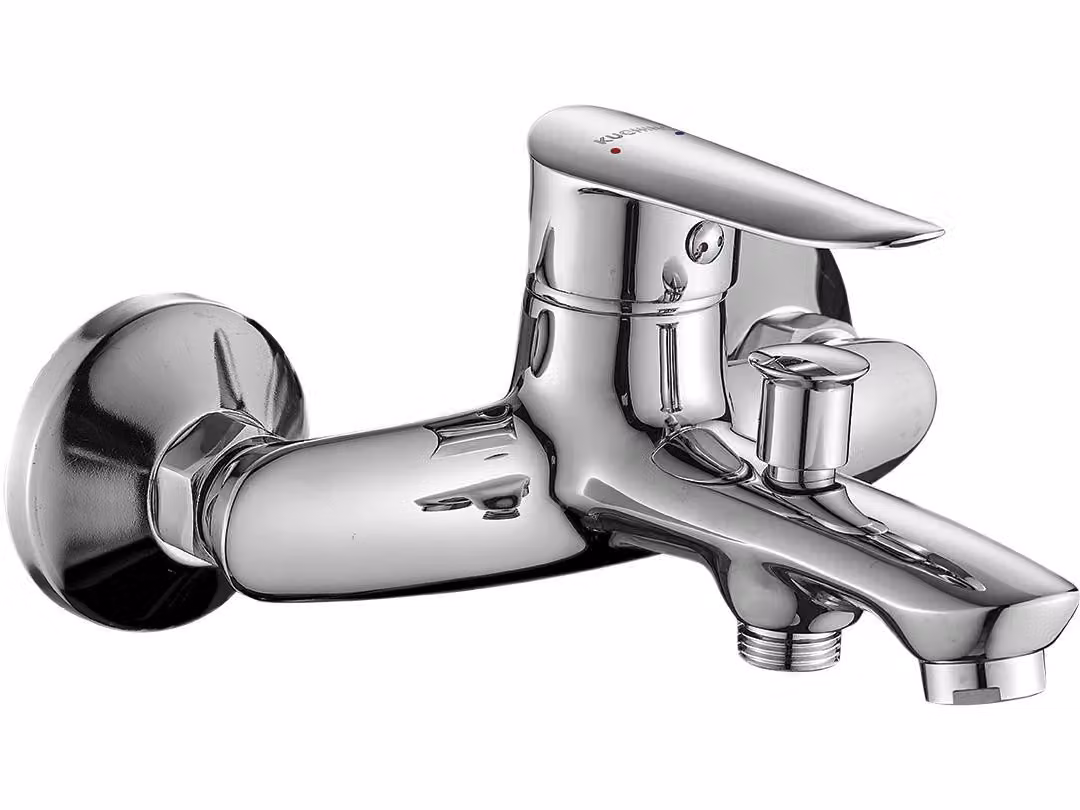 Miscelatore da bagno Miscelatore di design cromato Miscelatore da bagno a parete