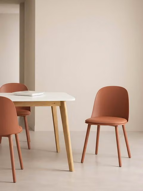 Sedia Brielle in polipropilene color terracotta Kenay Home
