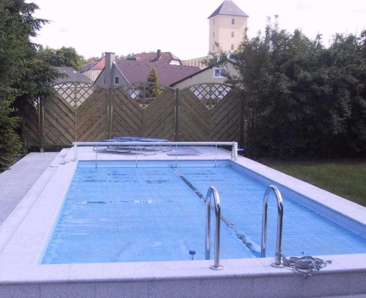 Pellicola solare blu per piscina, dimensioni 600 x 400 cm