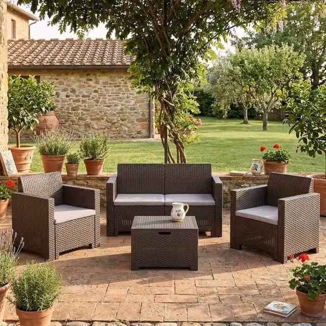 Set salotto da esterno Gazania, Salottino outdoor, Set da balcone o giardino, Composizione soggiorno per esterni, Made in Italy, Tortora