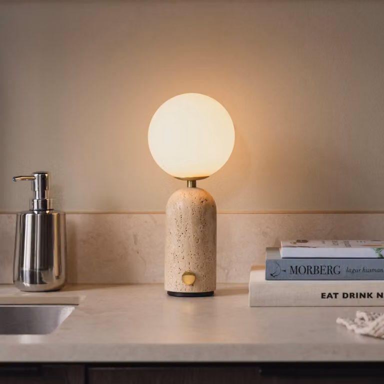 Globen Lighting Lampada da tavolo Torrano, dimmerabile, Crema / Ambra, Soggiorno / Sala da pranzo, Pietra, Design, Lampada da tavolo