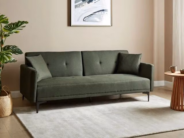 Divano letto Beliani moderno a 3 posti in tessuto verde con schienale capitonné e gambe nere con funzione click-clack e coperture rimovibili