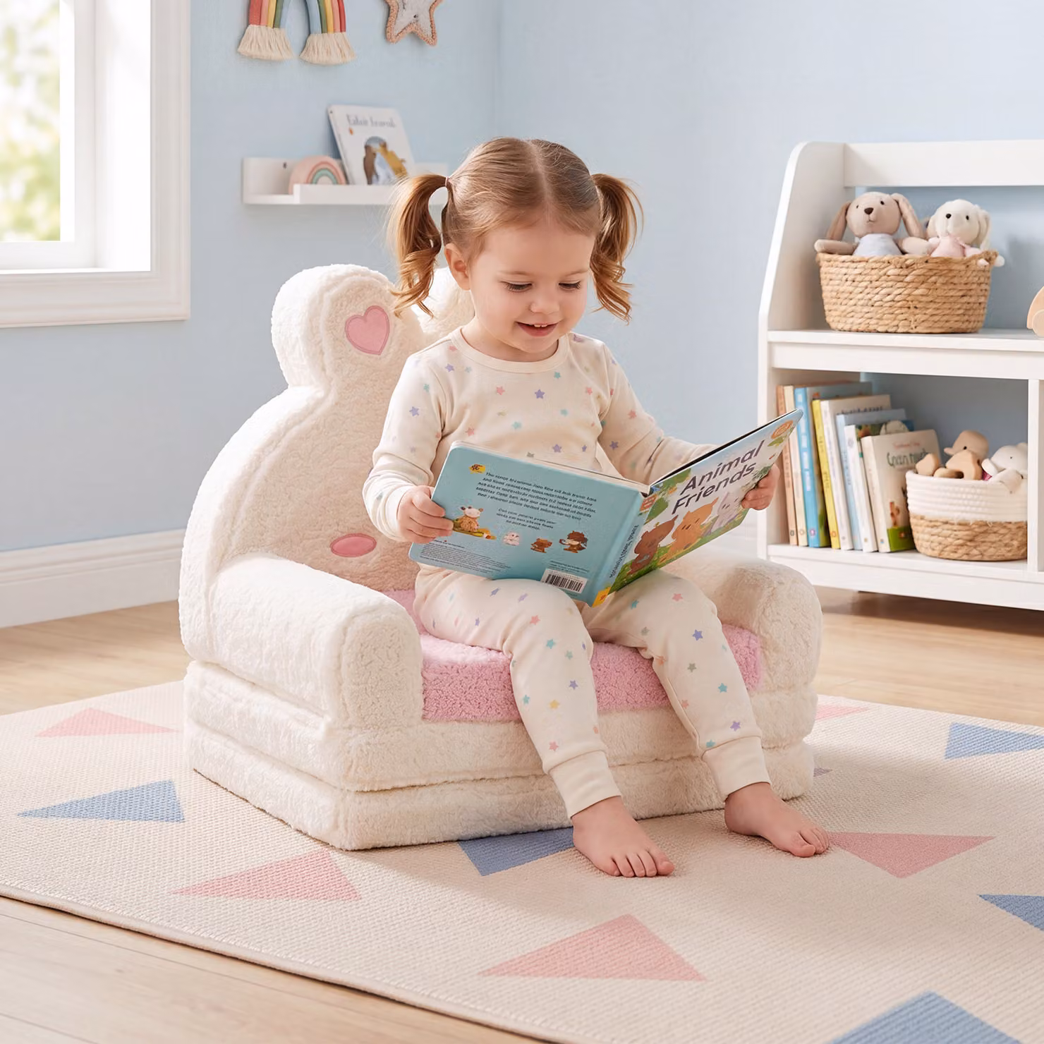 Divano letto pieghevole 2 in 1 Costway per bambini con motivo a coniglietti in tessuto di peluche beige e bianco per cameretta