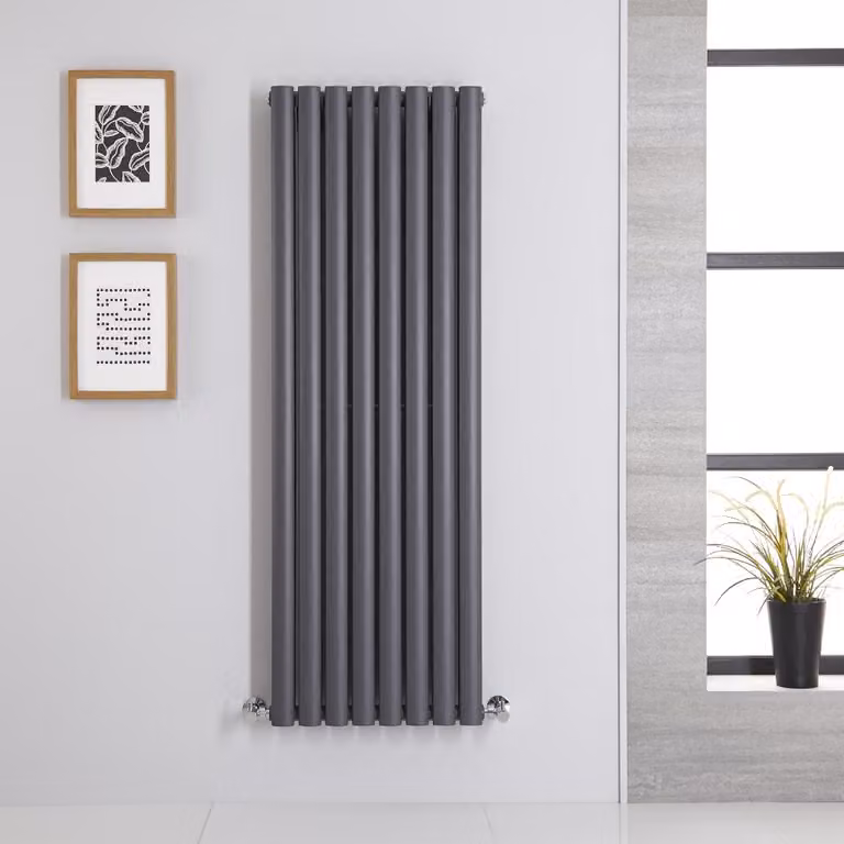 Radiatore Verticale Doppio Design Antracite 1400x472mm 1100W - Alta Resa - Revive