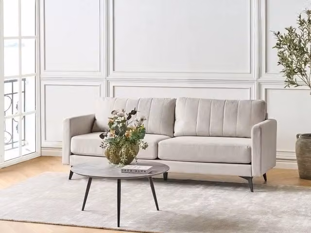 Divano a 3 posti BELIANI in tessuto beige per soggiorno con stile moderno e struttura in metallo L: 205 cm, P: 82 cm, H: 76 cm