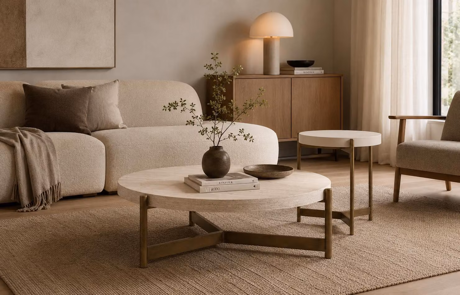 Set di tavolini da caffè beige in legno e acciaio inossidabile, design moderno, forma rotonda, tinta unita, ideali per il soggiorno