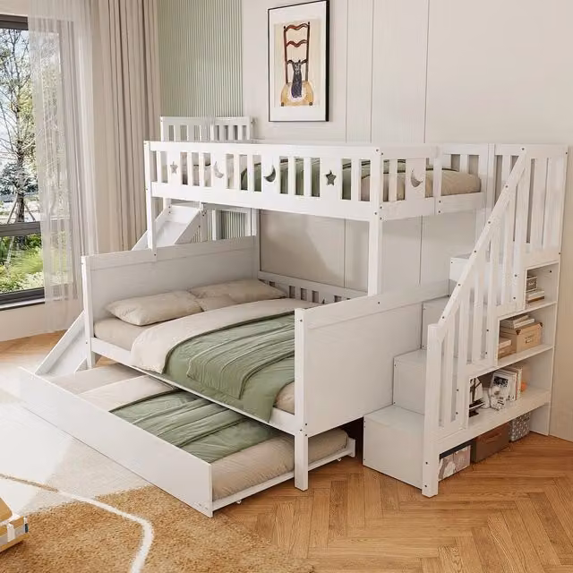 Letto a castello per bambini ¨C Minimal ¨C bianco, legno massello pino 90x200cm o 140x200cm con scivolo, ripiani, scaletta sicurezza e rete a doghe