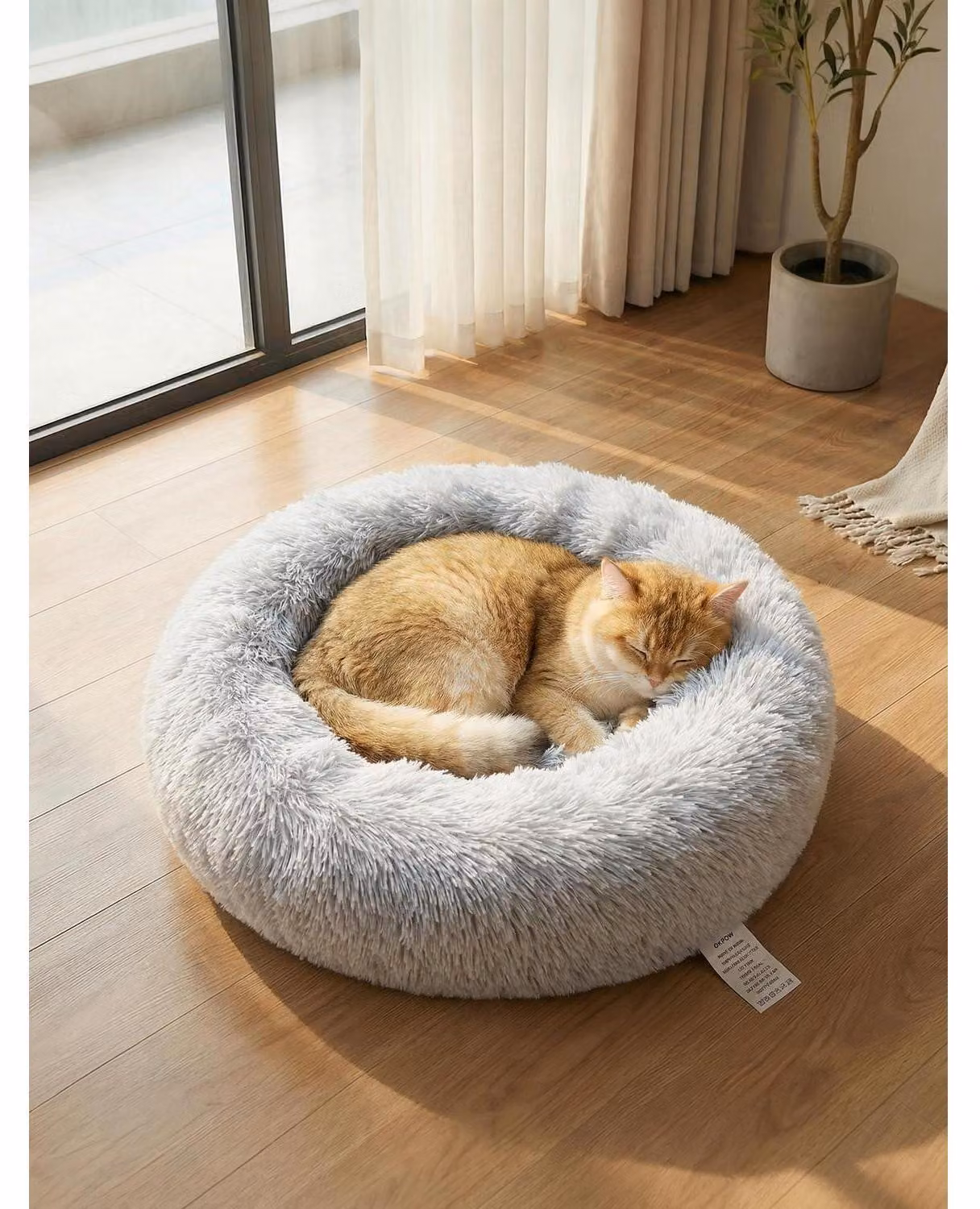 Cuccia per cani rotonda, lavabile, morbida, antistress, adatta anche per gatti, forma a ciambella, in peluche, color grigio chiaro, dimensioni L: 50x50x20 cm