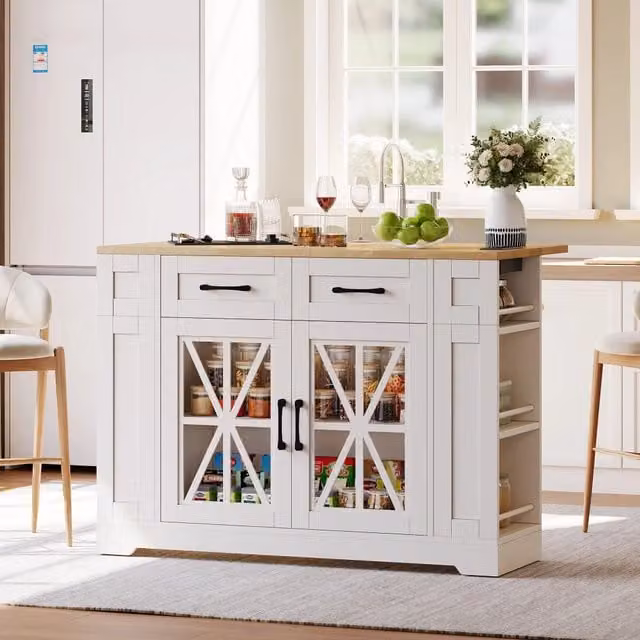 Isola cucina con piano ribaltabile, 2 ante in vetro, 2 cassetti, ripiani aperti, prese elettriche e USB, su ruote
