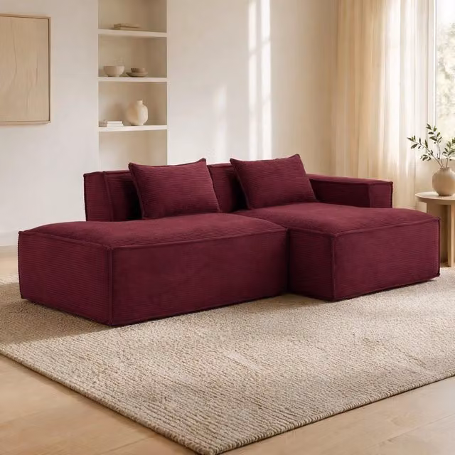 Divano dritto compatto con 2 cuscini e seduta elastica in poliestere imbottito rosso 235 cm per piccoli ambienti