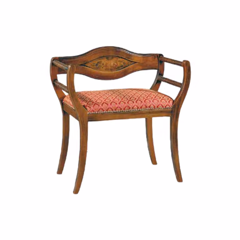 Poltrona imbottita in legno di faggio intagliata con decori geometrici Mobili 2G H 73,0 cm x L 66,0 cm x P 38,0 cm