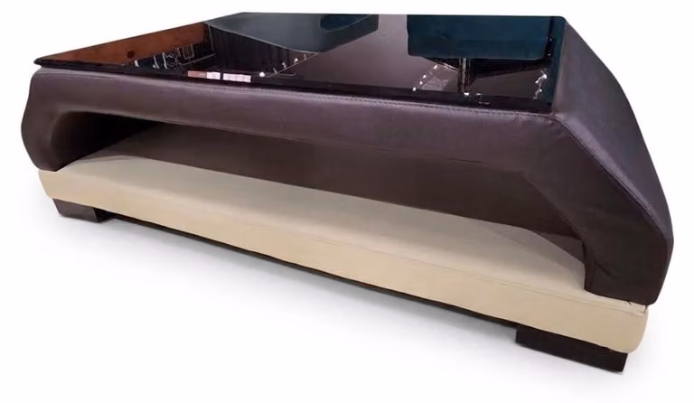 Tavolino da caffè elegante, nero, con piano in vetro e aspetto in pelle. Tavolino ausiliario