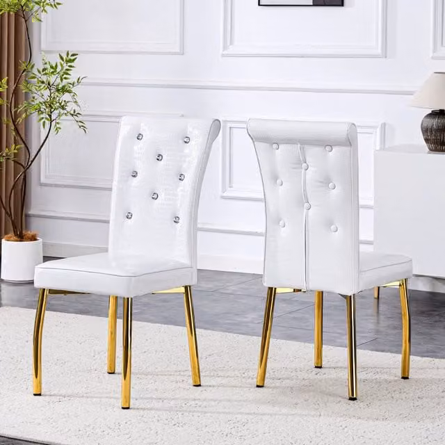 Sedia da pranzo MIVRAY bianca con effetto pelle di alligatore, gambe in metallo dorato e dettagli in cristallo