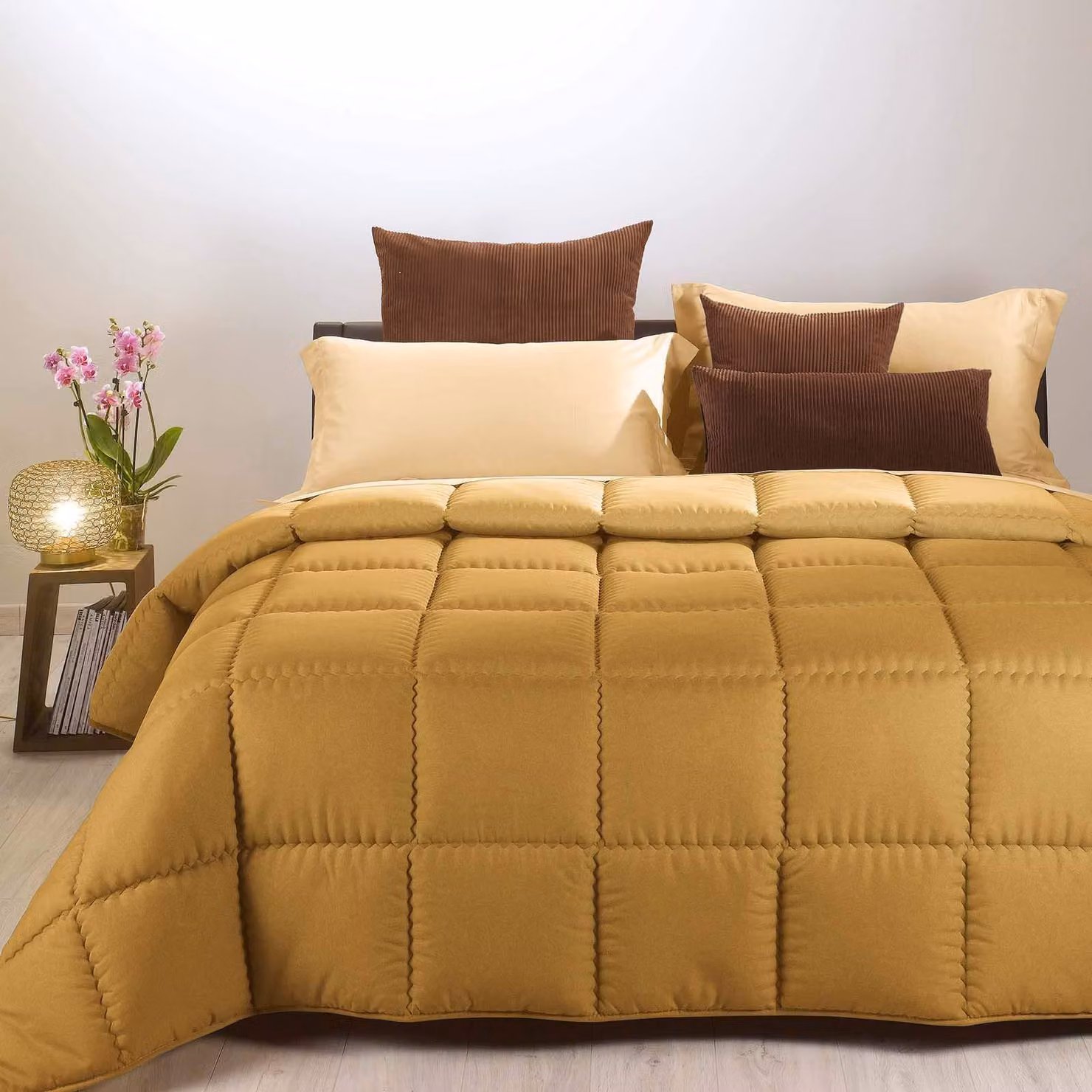Copertura per letto, 260x265 cm, color oro, ideale per l'inverno, 100% poliestere