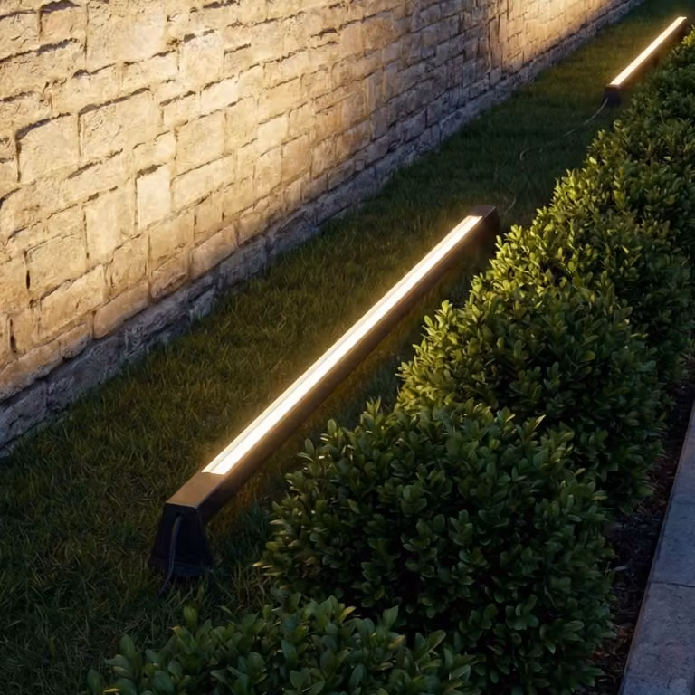 Lindby Lampada LED da terra Zavio, antracite, picchetto, IP65 Zavio, Nero, Alluminio, Moderno