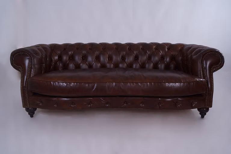 Chesterfield Design Luxus Polster Sofa Couch Sitz Garnitur Leder 1001