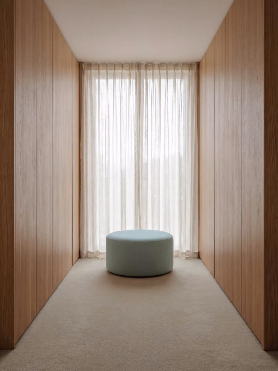 Pouf rotondo Harmony Kenay Home rivestito in tessuto verde, Diametro: 80 cm – 2