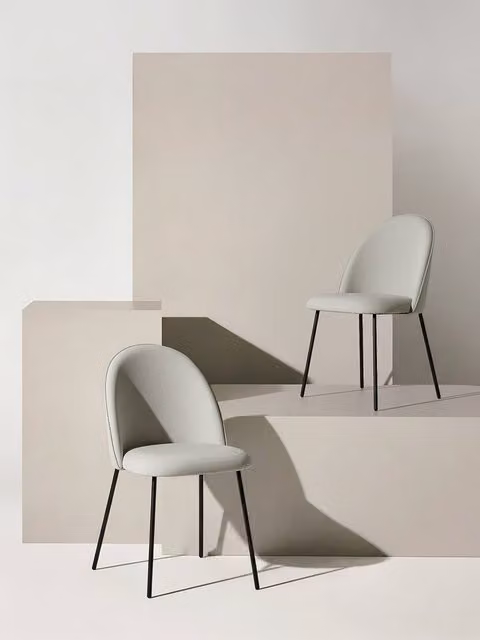 Set di 2 sedie alte rivestite in tessuto grigio e nero con struttura in metallo Kenay Home