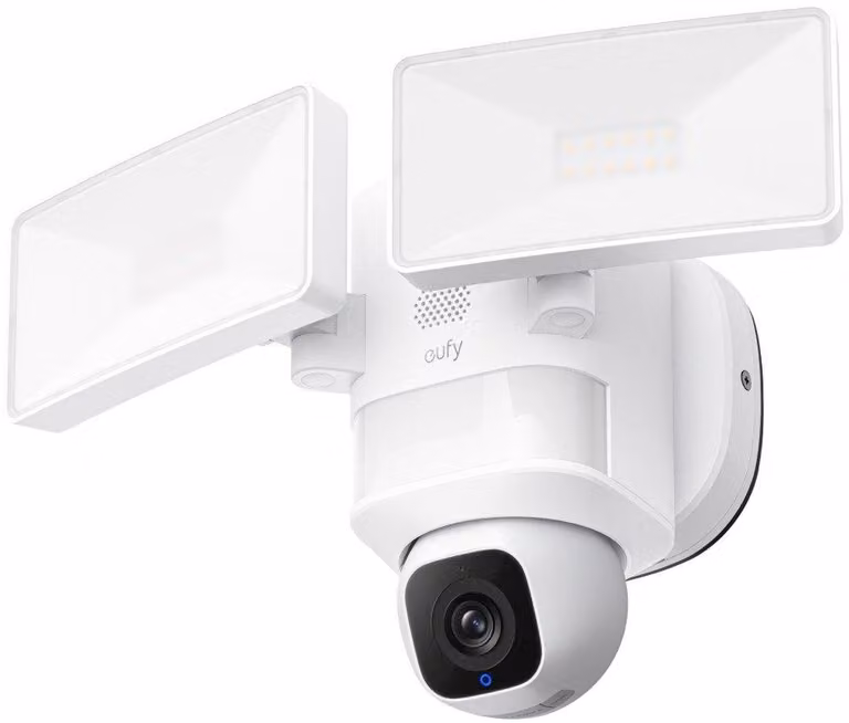 Telecamera di sorveglianza eufy Floodlight E30, wireless, orientabile e inclinabile con copertura a 360°, 2K HD, Wi-Fi 2.4 GHz, 2000 lumeni, registrazione 24/24, intelligenza artificiale, bianco