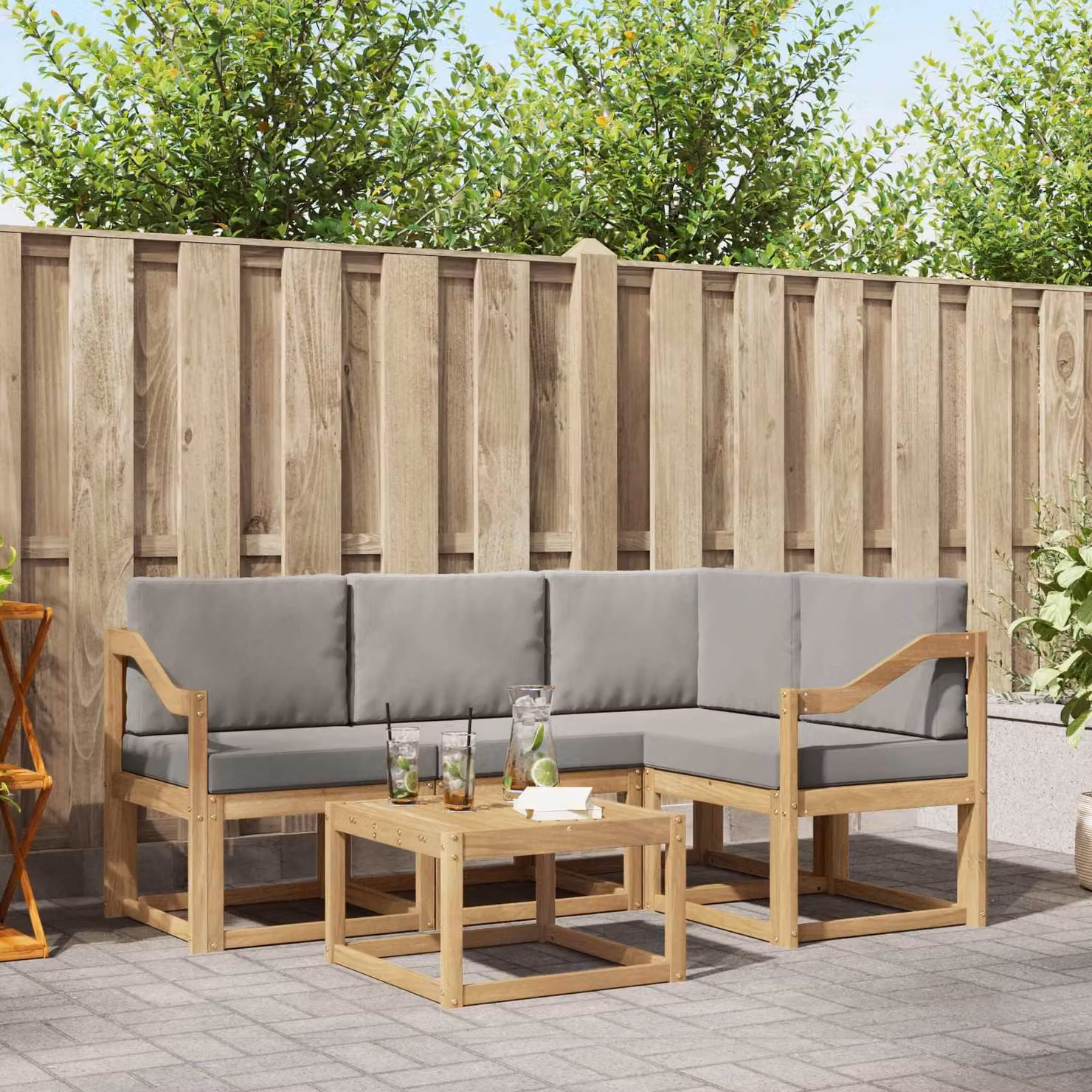 Set di divani da esterno a L vidaXL in legno di acacia con tavolo da caffè, 5 pezzi, Bianco, Grigio e Marrone