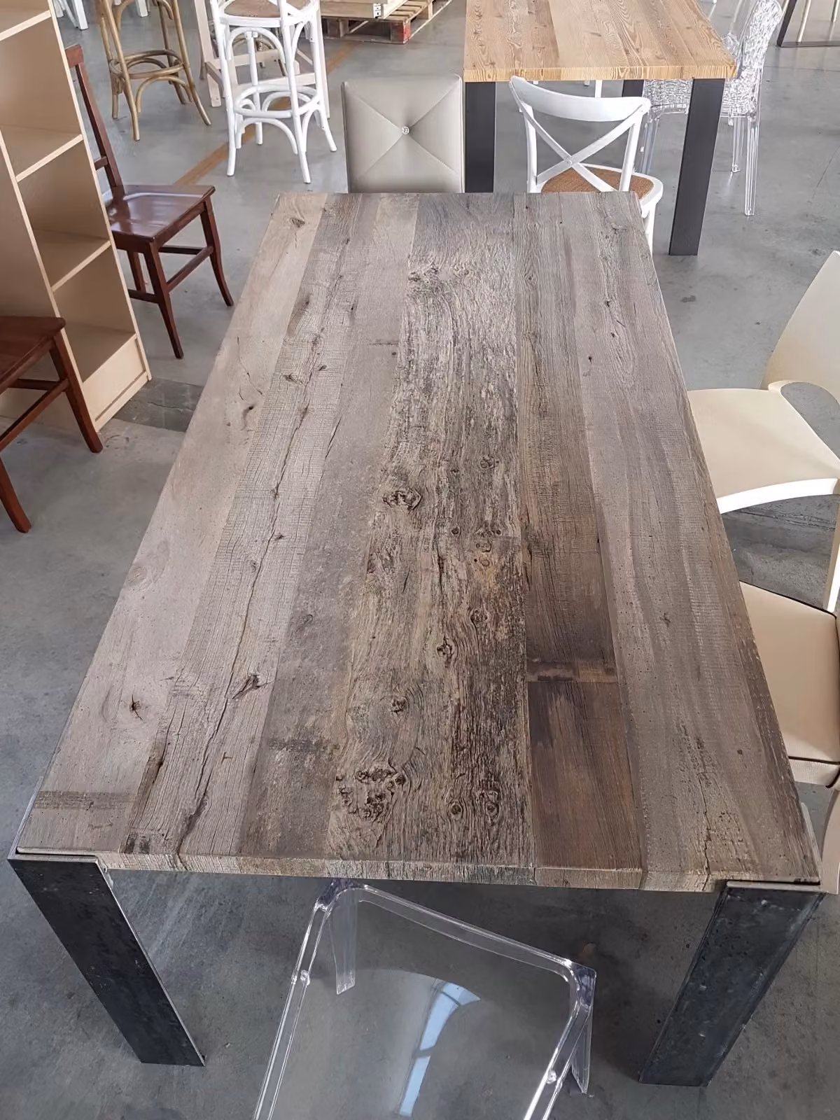 Tavolo fisso rettangolare in legno massello di ontano e abete Mobili 2G L: 200 cm, P: 78 cm, H: 76 cm – 1