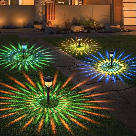 Tagliasiepi da giardino leggero da 300 Watt con corsa di taglio di 25 cm: perfetto per i giardini di piccole dimensioni.