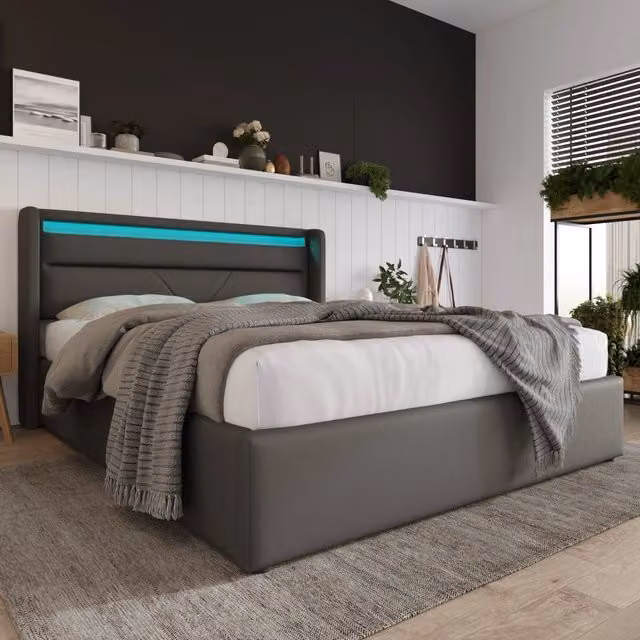 Letto contenitore matrimoniale con materasso incluso, testiera con illuminazione LED e rete sollevabile, rivestimento in ecopelle grigia, L/P: 140 x 200 cm