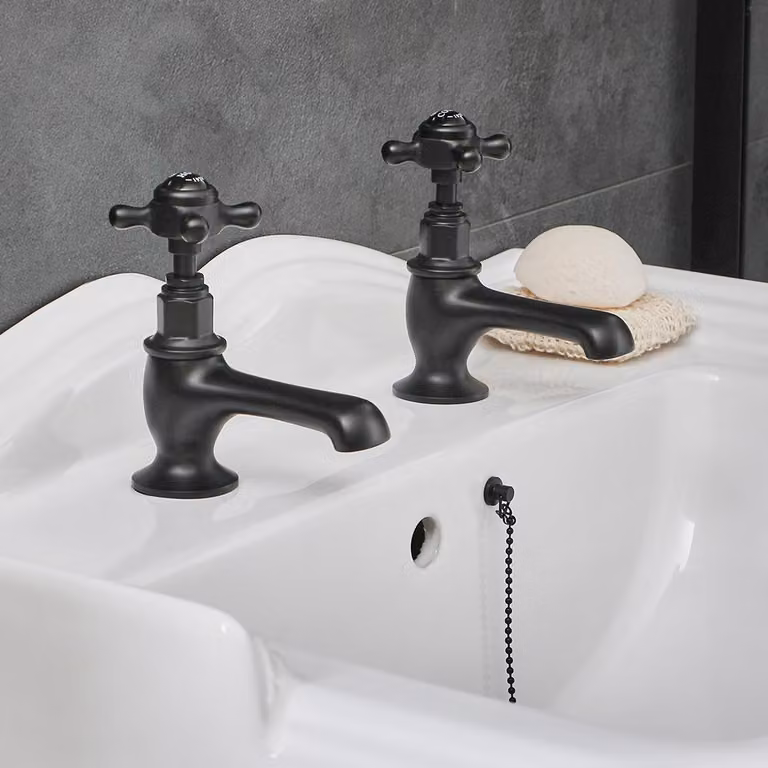 Coppia Rubinetti Lavabo A Croce – Nero – Elizabeth