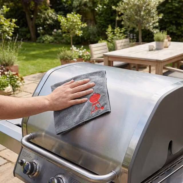 Panno in microfibra grigio Weber per la pulizia del barbecue