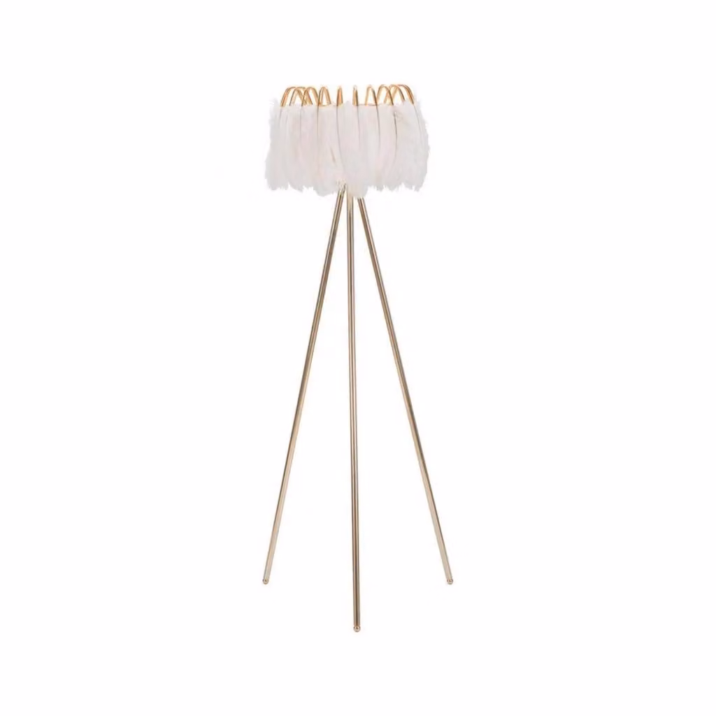 Lampada da terra Millefleur DMORA, design moderno in bianco e oro, L 46 cm x P 46 cm x H 147 cm – 2