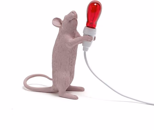 Seletti Mouse Step Love Lampada da tavolo Rosa in resina e plastica con LED incluso