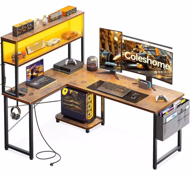 Tavolo da gioco a forma di L con LED e prese di corrente, dimensioni 135x100 cm. Scrivania angolare reversibile con ripiano, colore marrone vintage